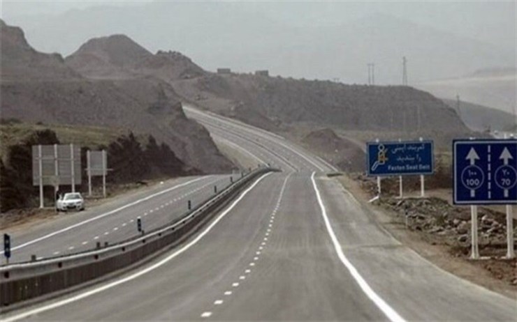 معاون هماهنگی و مدیریت امور زائران استانداری خراسان رضوی از کاهش چشمگیر ورود مسافر در روز سوم فروردین ماه امسال در مقایسه با مدت مشابه پارسال به استان خبر داد.