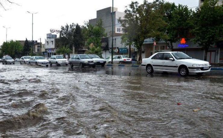 سازمان هواشناسی کشور با صدور اخطاریه‌ای نسبت به بارش شدید باران همراه با رعد و برق، وزش باد شدید و بارش برف در ارتفاعات و مناطق سردسیر هشدار داده است.