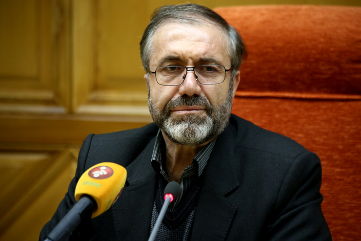 معاون وزیر کشور گفت: موضوع مبارزه با بیماری تلاش جمعی را می‌طلبد؛ متاسفانه ما نه تنها با کاهش شیوع مواجه نشدیم بلکه شیوع سیر صعودی دارد.