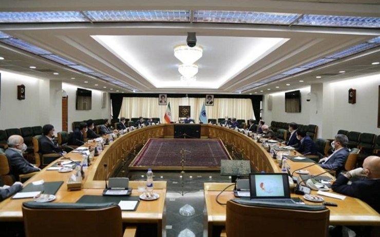 رئیس کل بانک مرکزی در جمع مدیران عامل بانک‌ها و موسسات اعتباری بر مشارکت فعال بانک‌ها در اجرای طرح ارائه تسهیلات به کسب و کار‌های آسیب دیده از شیوع ویروس کرونا تاکید کرد.