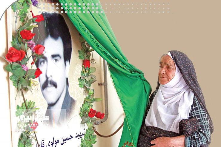 ۴ سال پیش بود که درباره‌اش شنیدم و اگر خانه کاه‌گلی‌شان در محله مهرآباد، با پلاکی که شماره ۱۱۰ رویش زنگ زده بود، را نمی‌دیدم، گمان می‌کردم یکی با اغراق دارد برای الفت فیلم نرگس آبیار رقیب می‌سازد. وقتی رسیدیم، اولین چیزی که توی چشمم نشست قرمز بود، قرمز زنگار گرفته، رنگ در نیمه‌بازی که انگار دلش در انتظار دست مردانه‌ای خون شده بود.