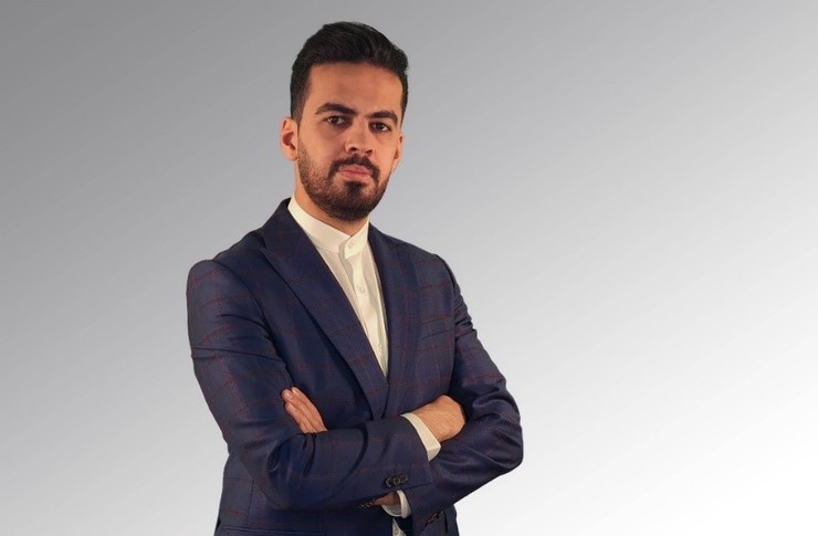 سینا استوی یکی از کارآفرینان جوانی است که در حوزه بلاکچین در داخل کشور دست به تأسیس یک شرکت استارت‌آپی زده است.