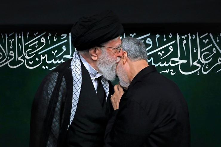 دختر شهید سلیمانی در گفت‌وگویی با شبکه المیادین به نقل خاطراتی از پدرش پرداخت. او در این گفت‌وگو به رابطه خودش با سردار، رابطه سردار با خانواده شهدا، حسن نصرالله و رهبر معظم انقلاب اشاره کرده است.