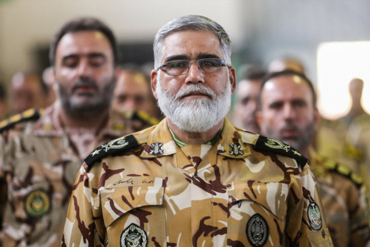رئیس مرکز مطالعات و تحقیقات راهبردی ارتش با تأکید بر اینکه آمریکایی‌ها در شرایطی نیستند که بخواهند جبهه جنگی را باز کنند، اظهار کرد: مردم مطمئن باشند فرزندان سرباز و بسیجی‌شان غافل‌گیر نخواهند شد و اگر دشمن بخواهد حرکتی کند، او را از کرده‌اش پشیمان می‌کنیم.