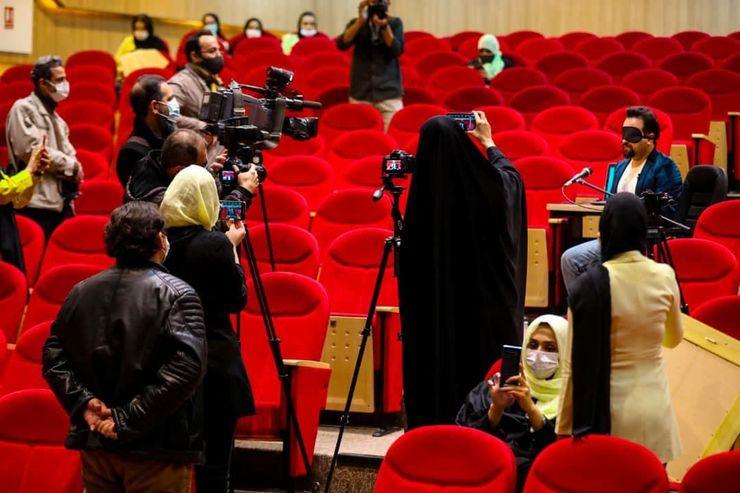 در چند روز گذشته و در محل پارک ملی علوم و فناوری‌های نرم صنایع فرهنگی جهاد دانشگاهی، دکتر مرتضی جاوید رکورد حفظ اعداد در ۳۰ ثانیه را با حضور مشاوران گینس به ثبت رساند.