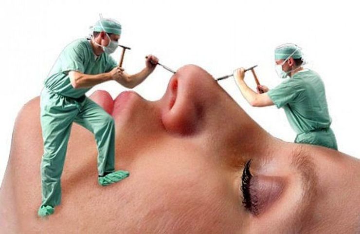 اگر به شبکه‌های اجتماعی سری بزنیم، شاهد موج تخفیف انواع خدمات زیبایی برای جذب مشتری در دوران کرونا هستیم، از تخفیف یلدایی گرفته تا تخفیف هفته‌ای و ماهانه که ناشی از کاهش متقاضی برای عمل‌های زیبایی است.