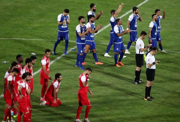 در روز‌های گذشته دوباره بحث واگذاری باشگاه‌های استقلال و پرسپولیس داغ شده درحالی‌که هر دو باشگاه همچنان با بدهی‌های انباشته مواجه‌اند.