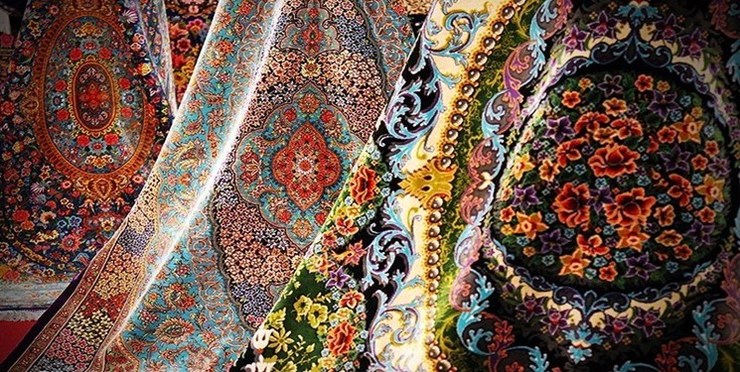 عامل توسعه شبکه ملی دست‌بافته‌های داری خراسان رضوی گفت: شاهد رونق دوباره بازار فرش دست‌باف هستیم و پیش‌بینی می‌شود در ماه‌های آینده بازار داخلی و خارجی فرش دست‌باف بهبود نسبی پیدا کند.
