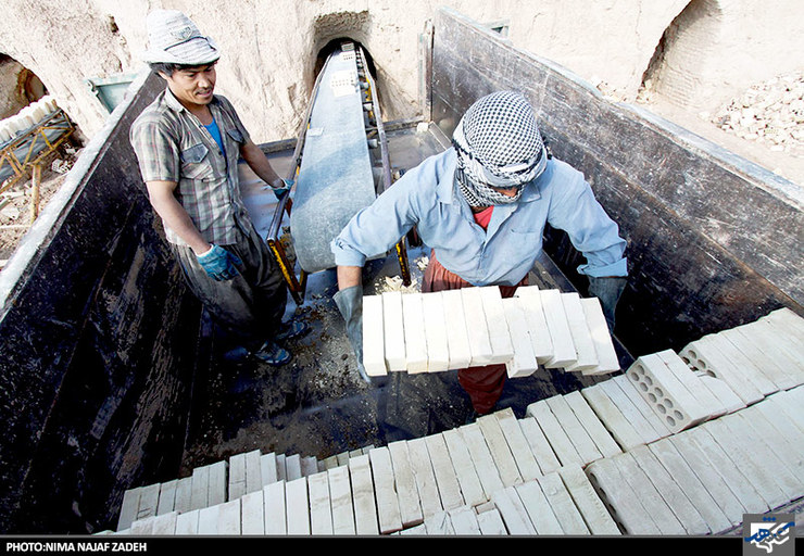 دبیرخانه کارگر مازندران در نامه‌ای سرگشاده خواستار بازنگری در نرخ تسعیر ارز در بودجه سال آینده شد.