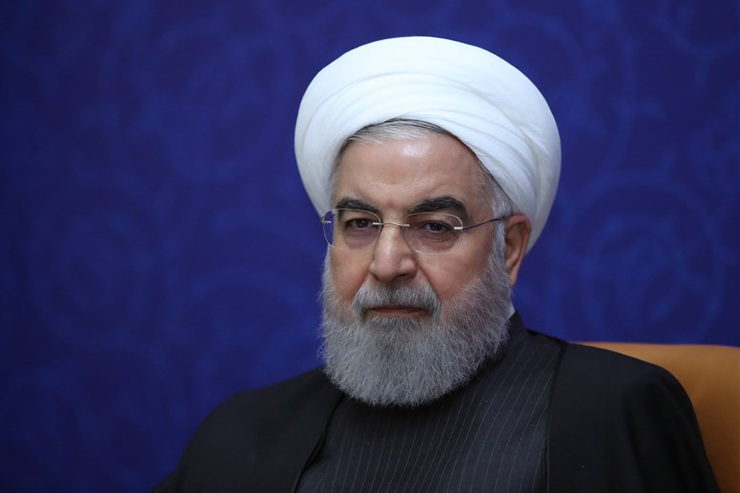 رئیس جمهور با مقایسه سرنگونی رژیم شاه و پایان دولت ترامپ گفت: پایان یک دولت با سرافکندگی و رسوایی نشان می‌دهد در جهان قلدرمآبی، نژادپرستی و زیر پا گذاشتن قانون پایان خوبی نخواهد داشت.