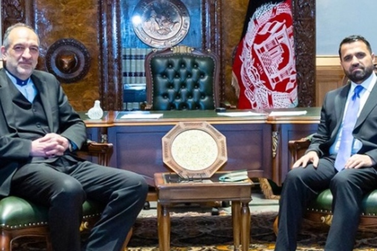 سفیر ایران در دیدار با معاون سیاسی وزیر خارجه افغانستان، با اشاره به ادامه گفت‌وگوهای صلح در دوحه گفت: ایران مانند گذشته از مذاکرات صلح، حمایت کرده و تقویت روابط کابل و تهران در همه بخش‌ها را به نفع کشورهای منطقه می‌داند.