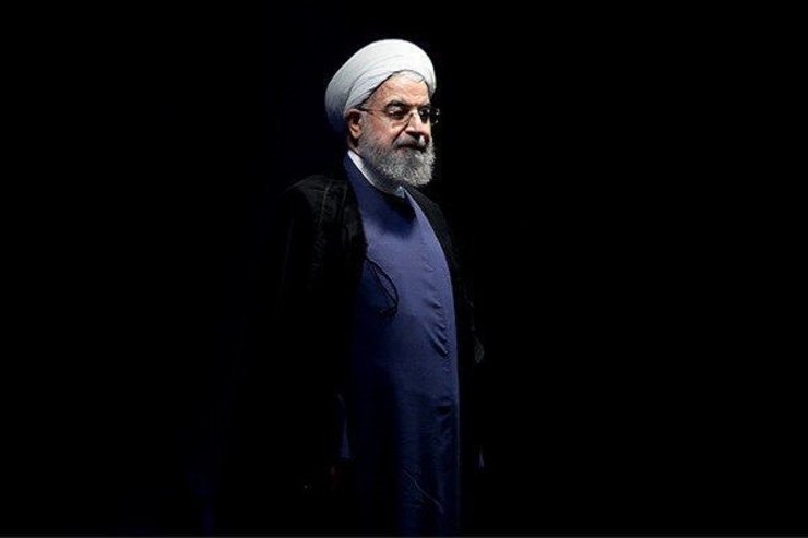 رییس جمهور گفت: در دولت‌های یازدهم و دوازدهم هم از لحاظ وزنی و هم ارزشی توانستیم پتروشیمی را به دوبرابر برسانیم.