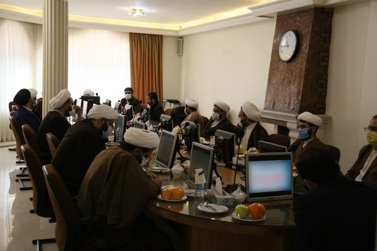  مدیر کل اطلاعات خراسان رضوی گفت: تهدیدات فرهنگی چند لایه شده است، اثرگذاری در حوزه فرهنگی نیازمند کار جمعی همه مسئولان است و با توجه به این که مرزبندی‌های فرهنگی بسیار پیچیده شده، مدیران مختلف استان نیز باید با یکدیگر هم افزایی بیشتری داشته باشند.