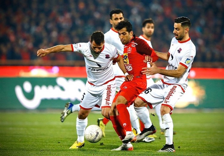تیم فوتبال پرسپولیس تهران عصر فردا یکی از دیدارهای معوقه خود در لیگ برتر را در قائمشهر برگزار می‌کند.