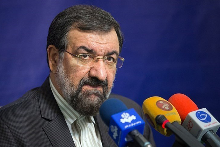 دبیر مجمع تشخیص مصلحت نظام گفت: اقتدار موجب توسعه اقتصادی می‌شود و اقتصاد موجب تقویت اقتدار ملی می‌شود؛ به همین دلیل در برنامه‌ریزی‌ها و مدیریت‌ها باید در کنار هم دیده شوند.