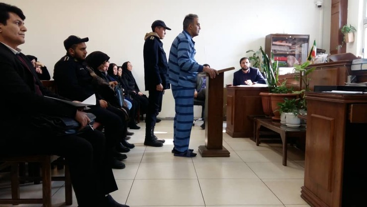 پدر سولماز و ساناز که در دادگاه اتهام چهار قتل را انکار کرده بود لب به اعتراف گشود و جزئیات قتل دو دختر جوان خود را شرح داد.