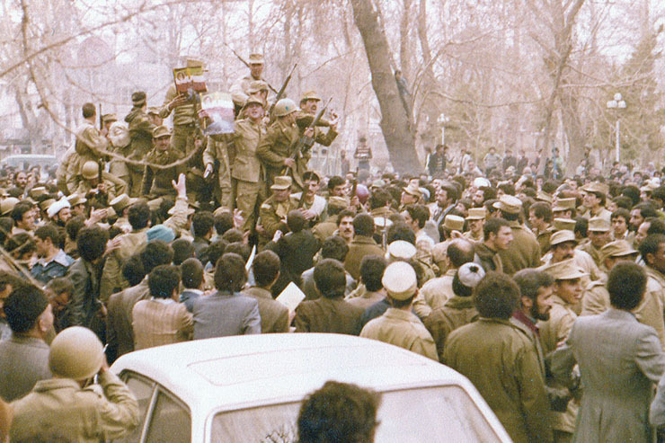 آن روز هیچ کس فکر نمی‌کرد شهرمشهد آبستن حادثه خونباری باشد. آن روز مثل همه روز‌های دیگر صبح زود مردم شهرعازم محل کار و کسب، اداره و... شدند.