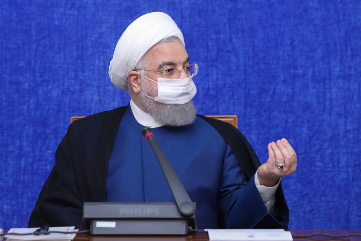 رئیس‌جمهور گفت: امروز توپ در زمین آمریکا و واشنگتن است که برگردند و به تعهدات عمل کنند. ترامپ مرد و زندگی سیاسی‌اش تمام شد اما برجام زنده ماند.