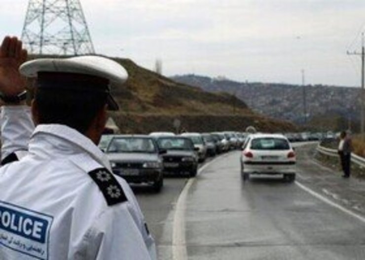 رئیس مرکز اطلاعات و کنترل ترافیک پلیس راهور ناجا از بارش برف و باران در جاده های شش استان خبر داد.
