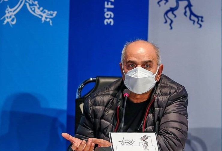بازیگر فیلم «بی همه چیز» در نشست خبری این فیلم: روزی که قصه را خواندم، احساس کردم زندگی من مثل امیر است، برخی فکر می‌کنند ما ریاکاریم، من این ریاکاری را دوست دارم، وظایف اجتماعی ما از زمانی شروع شد که سیل آمد و مسئولان توجهی به آن نکردند.