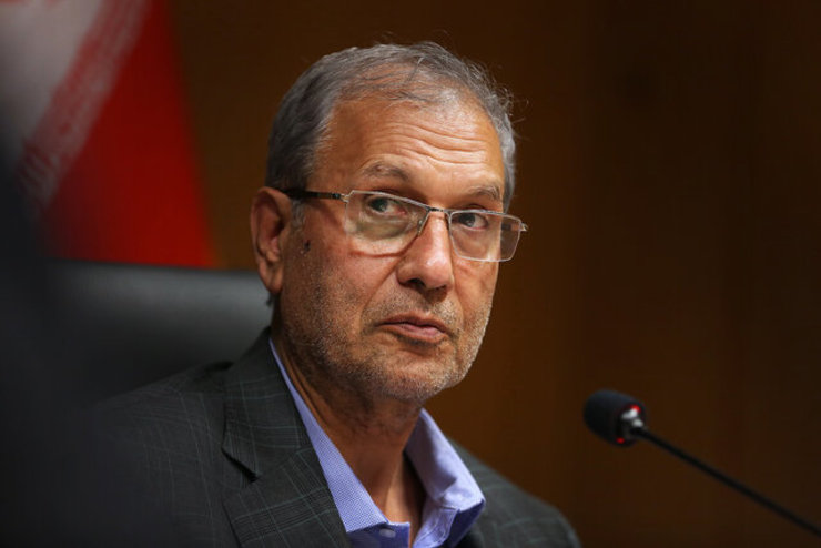 هم‌زمان با رد کلیات لایحه بودجه ۱۴۰۰ در صحن علنی مجلس سخنگوی دولت اعلام کرد: دولت آماده است با همه توان خود در کنار مجلس اصلاحات مدنظر لایحه بودجه را بدون اینکه شاکله تغییر کند و درآمدهای واهی پیش‌بینی کنیم، انجام دهد.