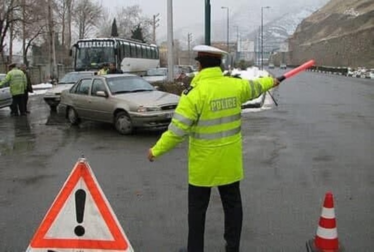 رئیس مرکز اطلاعات و کنترل ترافیک پلیس راهور از ممنوعیت ورود پلاک‌های غیربومی به ۳ استان و ۷ شهر کشور از امروز خبر داد.