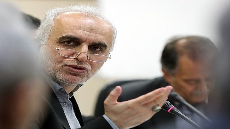 دژپسند گفت: کسی که به بازار سرمایه می‌آید، نوسانی بودن بورس را می‌بیند و ما گفته بودیم که افراد تمام دارایی‌هایشان را در یک سبد قرار ندهند.
