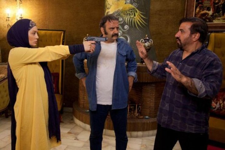 سریال «دادستان» به کارگردانی مسعود ده‌نمکی و تهیه‌کنندگی محمد خزاعی از فردا روی آنتن شبکه سه سیما می‌رود.