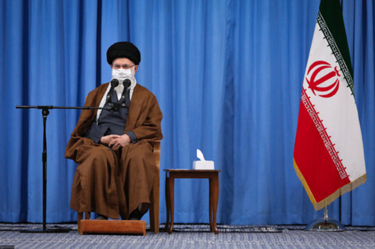 برخی کاربران شبکه‌های اجتماعی با انتشار تصویری مدعی افشای نامه بکلی سری مبنی بر درخواست رئیس دفتر مقام معظم رهبری برای دریافت واکسن کرونا برای پرسنل این موسسه شدند.