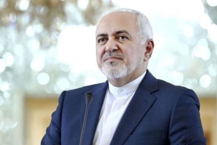 وزیر امور خارجه در یادداشتی برای روزنامه مردم چین نوشت: روابط تهران و پکن در نیم قرن گذشته به پیشرفت قابل توجهی دست یافته است به طوری که روابط دو جانبه به طور پیوسته توسعه یافته و همکاری در زمینه‌های مختلف، ایران و چین را به یک شریک قابل اعتماد متقابل تبدیل کرده است.