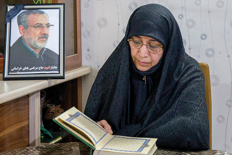 هنوز هم داریم شهید می‌دهیم، همسرجانباز مرتضی بابای خراسانی از فرماندهان پشتیبانی جنگ به تازگی به سوگ نشست