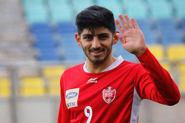مهدی ترابی از طریق مدیربرنامه‌های خود با مدیران باشگاه پرسپولیس به توافق رسیده و اگر اتفاق خاصی رخ ندهد با این باشگاه قرارداد منعقد خواهد کرد.