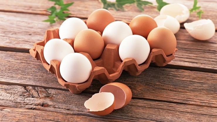 با درخواست اتاق اصناف ایران از وزارت صمت، الزام و اجبار نگهداری و عرضه تخم مرغ بسته بندی در شرایط یخچالی لغو شد.