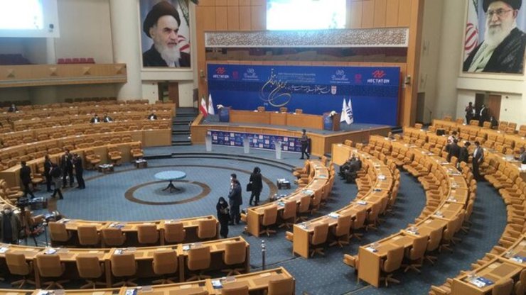 مجمع انتخاباتی فدراسیون فوتبال ایران با حضور چهار کاندیدا و پس از مدت‌ها وقفه بالاخره آغاز شد.