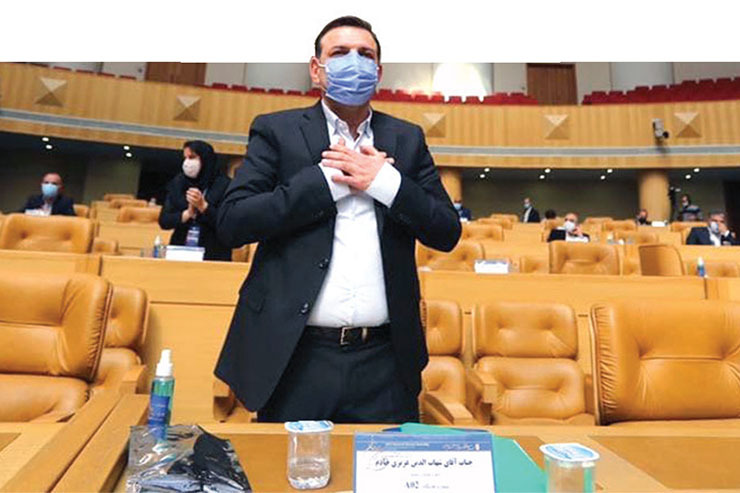 در انتخابات فدراسیون فوتبال، در به همان پاشنه قبلی چرخید و این بار از صندوق انتخابات، نام شهاب عزیزی خادم خارج شد.