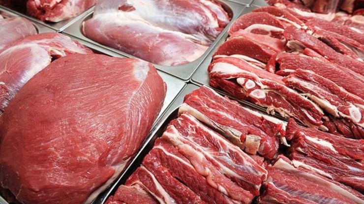 رئیس اتحادیه گوشت گوسفندی تهران خبر فروش قسطی گوشت را که به نقل از وی در فضای مجازی منتشر شده است، تکذیب کرد.