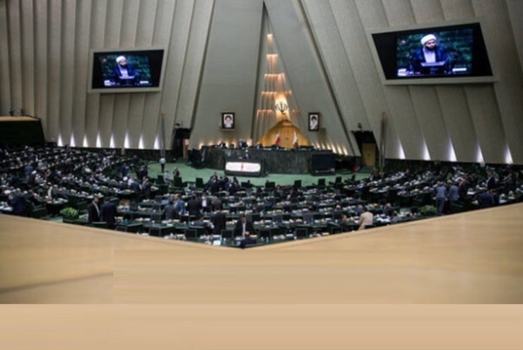در پی تذکر نماینده بافق و مهریز در مجلس شورای اسلامی دقایقی جو مجلس متشنج شد.