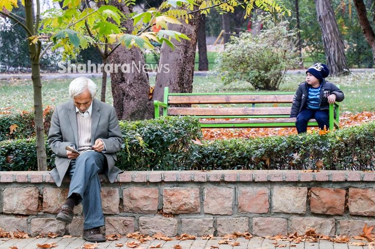 این گزارش و آنچه در خانه‌های سالمندان می‌گذرد، تنها یک برداشت از آینده «کودکان تنها» و به‌اصطلاح «یکی‌یک‌دانه» است. یکی‌یک‌دانه‌ها از زمان تولد تا پیری، اتفاقات و عواطفی متفاوت از دیگران را تجربه می‌کنند. تجربه‌های خوب یا بدی که در‌نهایت از آن‌ها آدم‌های «متفاوتی» هم می‌سازد.
