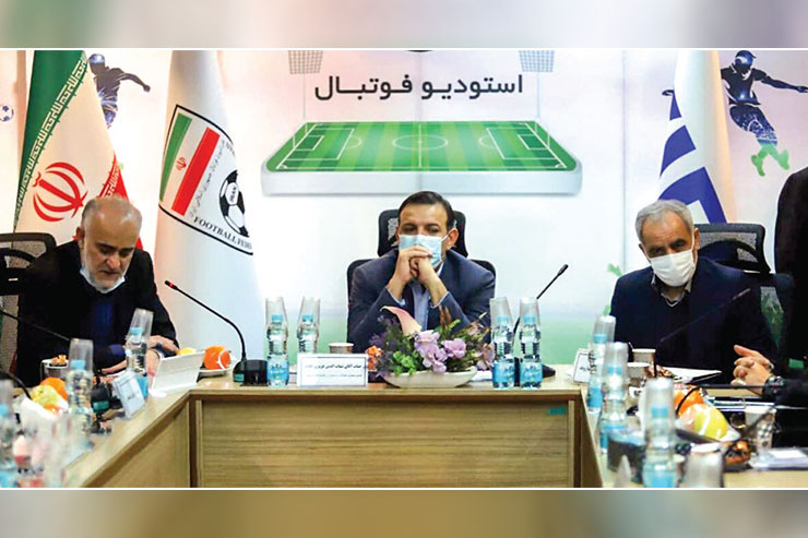 چیدمان هیئت‌رئیسه جدید فدراسیون فوتبال دیروز شکل گرفت و به نظر می رسد در نخستین گام، قانون عجیب منع خرید بازیکن خارجی برای تیم های لیگ برتری برداشته شود.
