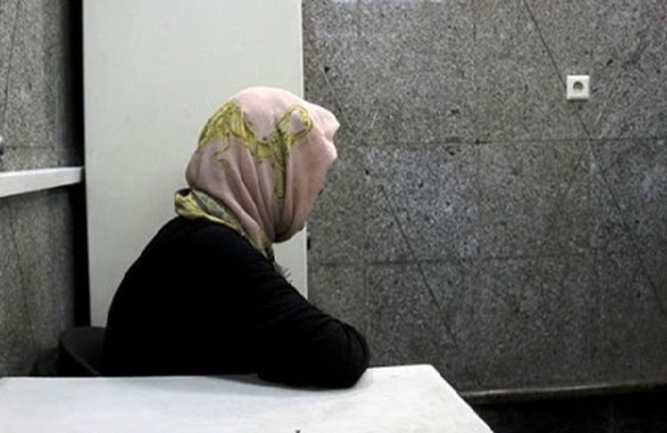 مادری که با دختر نوجوانش درگیر شده بود، با ضربه مجسمه برنجی او را به قتل رساند.