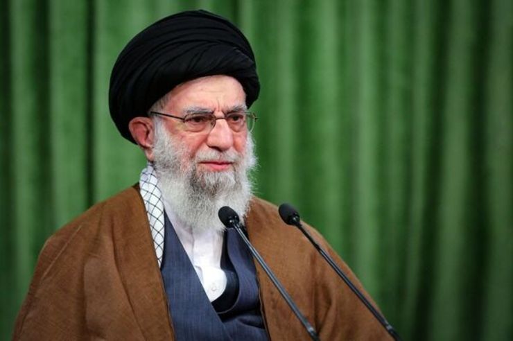 حضرت آیت‌الله خامنه‌ای در پیامی به کنگره ملی «لشکر فرشتگان تاریخ‌ساز» ویژه تجلیل از زنان شهید، جانباز و آزاده، این زنان مجاهد، شجاع و فداکار را از برترین قله‌های افتخارات انقلاب اسلامی خواندند.