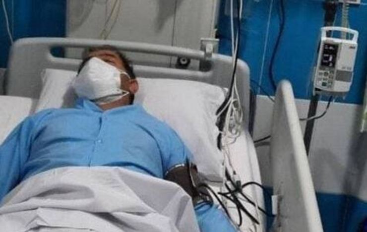 دکتر نبی‌پور پزشک متخصص اطفال شهر گناباد که چندی پیش واکسن کرونای اسپوتنیک روسی تزریق کرده بود؛ به دلیل عوارض این واکسن و خونریزی شدید داخلی در بیمارستان بستری شده است.
