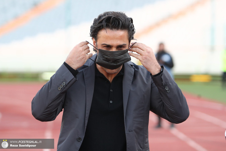 فرهاد مجیدی برای دومین بار از حضور در نشست‌های پیش از بازی خودداری کرد. مشخص نیست مجیدی چرا در نشست‌ها حاضر نمی‌شود و سازمان لیگ هم واکنشی به این غیبت‌ها نشان نمی‌دهد.