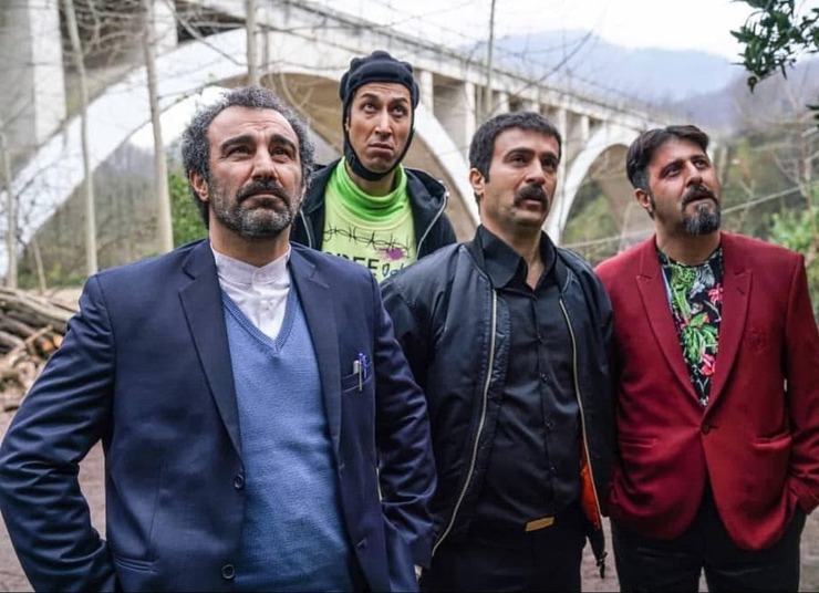 سریال «پایتخت ۶» که نوروز ۹۹ از تلویزیون پخش شد، به صورت خلاصه و در قالب ۷ قسمت از ۲۱ اسفند ماه ساعت ۱۹:۳۰ از شبکه یک روی آنتن می‌رود.