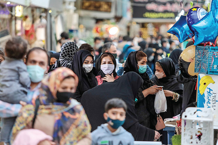 علی‌اصغر حسنی، مدیر سلامت محیط و کار معاونت بهداشت دانشگاه علوم پزشکی مشهد: وضعیت رعایت پروتکل‌ها بین همشهریان ما در مجموعه دانشگاه علوم پزشکی مشهد، میانگین از ۶۰ تا ۷۰ درصد است. مهم‌ترین پایه همه رعایت‌ها نیز به مراقبت‌های مردم برمی‌گردد.