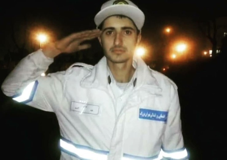 سردار رحیمی درخصوص انتقال سرباز راهور به خشکشویی، گفت: به این شایعه توجه نکنید از اول گفتیم مسیر ما، مسیر قانونی است.