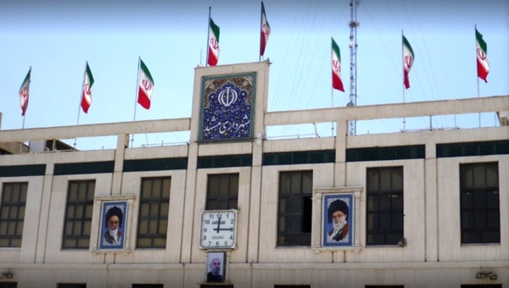 معاون برنامه‌ریزی و توسعه سرمایه انسانی شهرداری مشهد گفت: بودجه سال ۱۴۰۰ شهرداری مشهد و مؤسسات وابسته پس از ۴۰ روز بررسی در کمیسیون‌های تخصصی شورای اسلامی شهر به تصویب رسید.