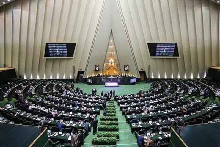 نمایندگان در بررسی طرح اصلاح موادی از قانون انتخابات ریاست جمهوری برای تامین نظر شورای نگهبان با حداقل سن ۴۰ و حداکثر ۷۵ سال در هنگام ثبت نام داوطلبان موافقت کردند.