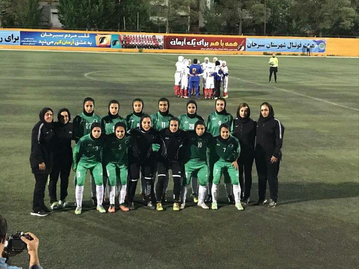 تیم فوتبال بانوان شهرداری سیرجان به عنوان قهرمانی لیگ برتر را کسب کرد.