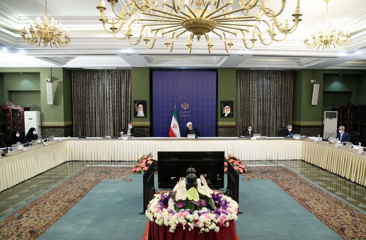 هیئت دولت در جلسه امروز خود با حضور ریاست جمهوری، تصویب اساسنامه فدراسیون فوتبال را در صلاحیت دولت ندانست و این اساسنامه را به مجمع عمومی اعاده کرد.